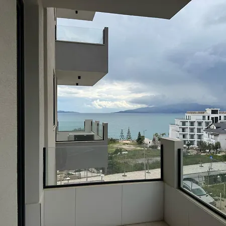 Dania Sea View Apartment *